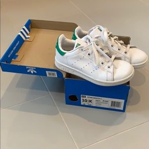 White classic Stan Smith Adidas - sz 10.5t